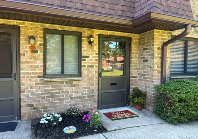 Photo 2 of Condo for sale at 66 Pinebrook Pl #66, Islip, NY 11706 | MLS# 1035193 | Listing updated on 2026-09-16