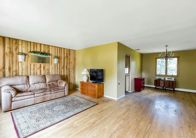 Photo 3 of Sale Pending at 39 Alma St, Islip, NY 11782 | MLS# 1035760 | Listing updated on 2026-09-18