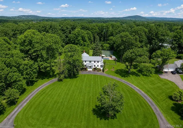 Photo 2 of Single family home for sale at 90 Quaker Ave, Cornwall, NY 12518 | MLS# 1035944 | Listing updated on 2026-09-18