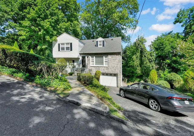 Photo 3 of Sale Pending at 38 Stockbridge Rd, Yonkers, NY 10710 | MLS# 1036000 | Listing updated on 2026-10-20