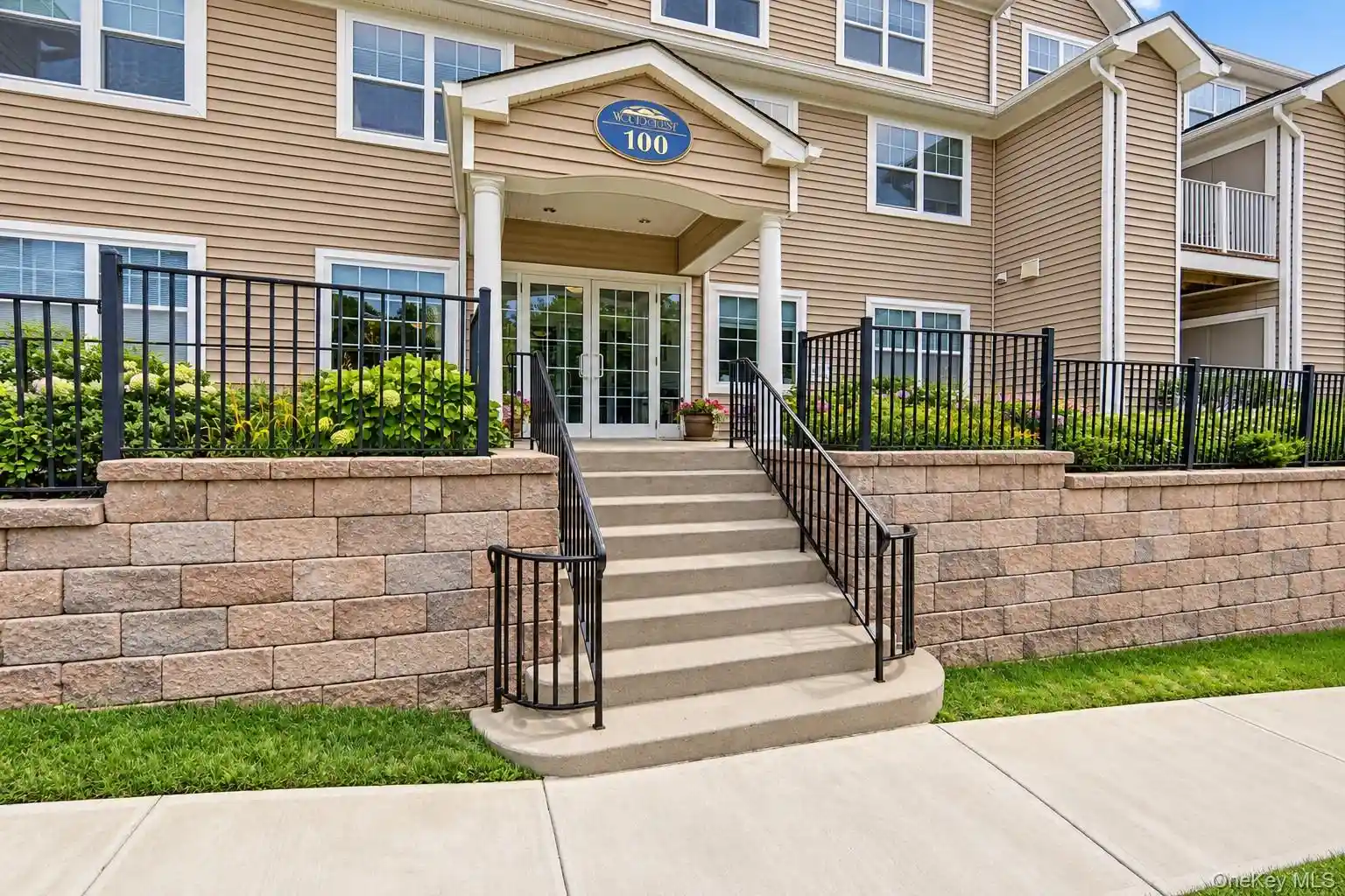 Listing Photo 2 - Condo for sale in 100 Woodcrest Ln located at 100 Woodcrest Ln, Mount Kisco, NY 10549 - Unit #124