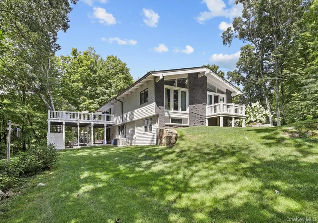 Photo 3 of Single family home for sale at 39 Lower Shad Rd, Pound Ridge, NY 10576 | MLS# 1036619 | Listing updated on 2026-09-18