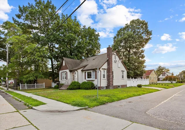 Photo 2 of Single family home for sale at 50 Manor Rd, Hempstead, NY 11580 | MLS# 1036773 | Listing updated on 2026-09-18