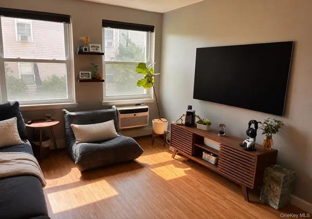 Photo 2 of Condo for sale at 270 Lowndes Ave #121G, Huntington, NY 11746 | MLS# 1037119 | Listing updated on 2026-09-18