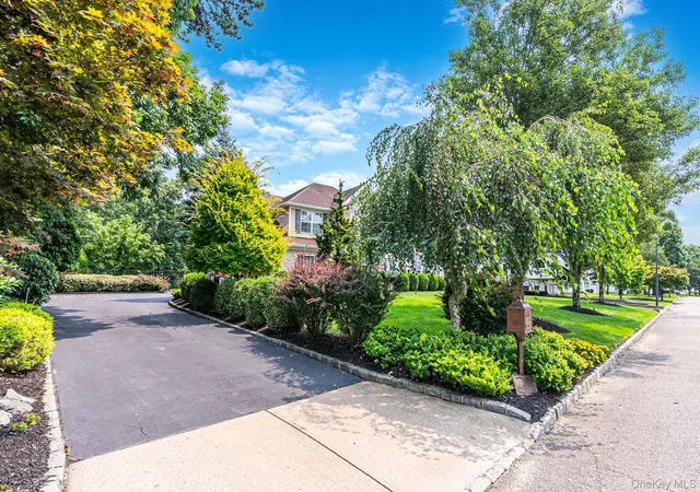 Photo 2 of Sale Pending at 11 Horstead Ct, Brookhaven, NY 11980 | MLS# 1037150 | Listing updated on 2026-09-18