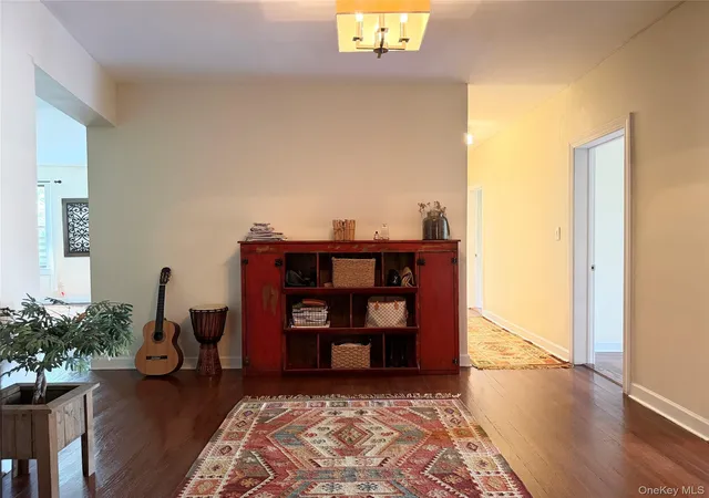 Photo 1 of Sale Pending at 531 Lincoln Ave E #5L, Mount Vernon, NY 10552 | MLS# 1038391 | Listing updated on 2026-09-26