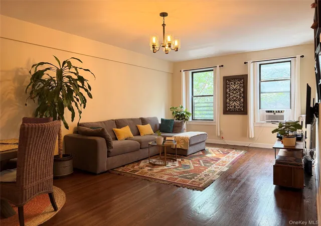 Listing Photo 4 - Condo for sale in building located at 531 Lincoln Ave E, Mount Vernon, NY 10552 - Unit #5L