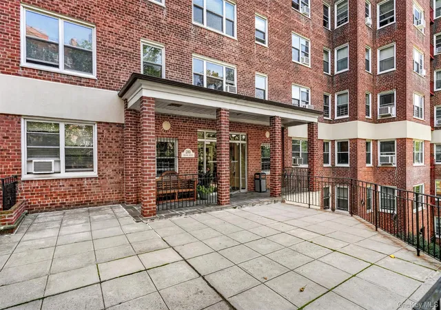 Photo 1 of Condo for sale at 280 Collins Ave #1A, Mount Vernon, NY 10552 | MLS# 1039817 | Listing updated on 2026-09-18