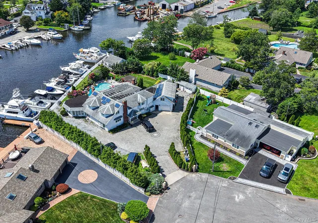 Photo 2 of Mansion for sale at 64 Mowbray Ave, Islip, NY 11706 | MLS# 1040354 | Listing updated on 2026-09-18