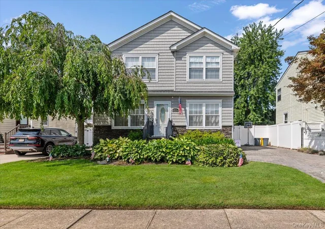 Photo 2 of Sale Pending at 23 Cambridge Ave, Oyster Bay, NY 11714 | MLS# 1040473 | Listing updated on 2026-09-16