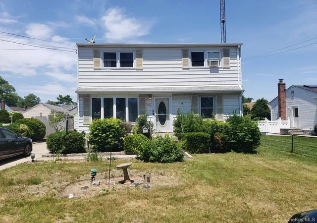 Photo 1 of Sale Pending at 926 9th Street, West Babylon, NY 11704 | MLS# 1040857 | Listing updated on 2026-09-22