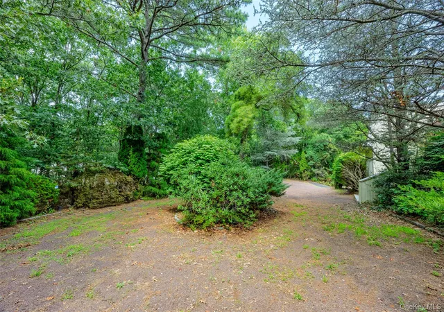 Photo 3 of Single family home for sale at 23 The Registry, Southampton, NY 11942 | MLS# 1041126 | Listing updated on 2026-10-03