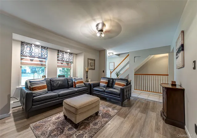 Photo 3 of Single family home for sale at 40 Golf Clb Cir, Brookhaven, NY 11949 | MLS# 1043023 | Listing updated on 2026-09-19