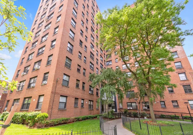 Listing Photo 2 - Condo for sale in The Howard located at 99-72 66Th Rd, New York, NY 11374 - Unit #5AA