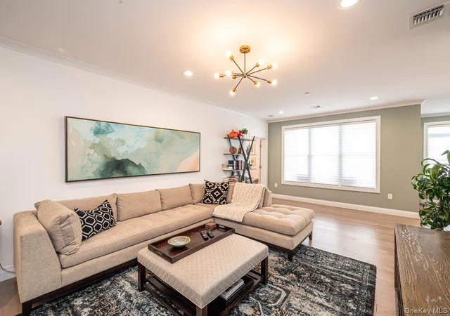 Photo 3 of Condo for sale at 30101 Spruce Pond Cir, Oyster Bay, NY 11803 | MLS# 1043738 | Listing updated on 2026-09-18