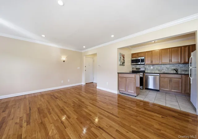 Photo 4 of Sale Pending at 227 N Middletown Rd #D, Orangetown, NY 10965 | MLS# 1045224 | Listing updated on 2026-09-24
