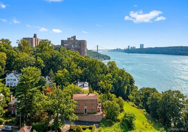 Photo 1 of Single family home for sale at 3061 Scenic Pl, New York, NY 10463 | MLS# 1045933 | Listing updated on 2026-10-05