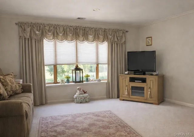 Photo 4 of House for sale at 20 Laurel Ave #60, Islip, NY 11730 | MLS# 1046864 | Listing updated on 2026-09-17