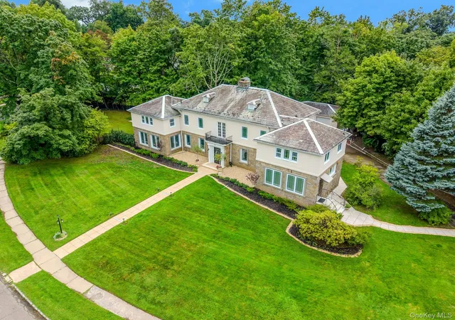 Photo 3 of Single family home for sale at 50 Forest Cir, New Rochelle, NY 10804 | MLS# 1047078 | Listing updated on 2026-09-17