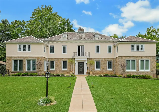 Photo 4 of Single family home for sale at 50 Forest Cir, New Rochelle, NY 10804 | MLS# 1047078 | Listing updated on 2026-09-17