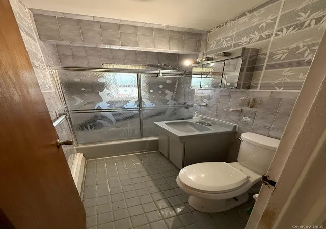 Listing Photo 5 - Condo for sale in building located at 675 Pelham Rd, New Rochelle, NY 10801 - Unit #D-14