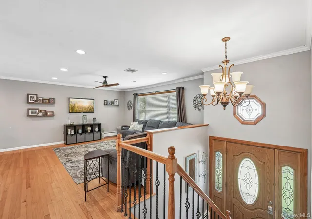 Photo 2 of Single family home for sale at 8 Townsend Pl, Chester Town, NY 10918 | MLS# 1047996 | Listing updated on 2026-09-10