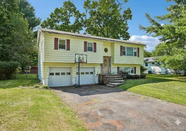 Photo 44 of Single family home for sale at 8 Townsend Pl, Chester Town, NY 10918 | MLS# 1047996 | Listing updated on 2026-10-06