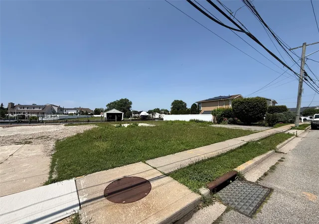 Photo 3 of Land for sale at 66 Alhambra Rd, Oyster Bay, NY 11758 | MLS# 1050107 | Listing updated on 2026-09-16