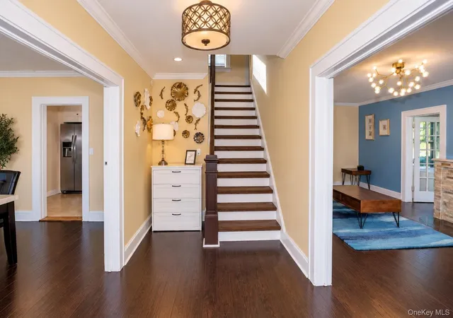 Photo 2 of Single family home for sale at 676 6th Avenue, North Hempstead, NY 11040 | MLS# 1050243 | Listing updated on 2026-09-16