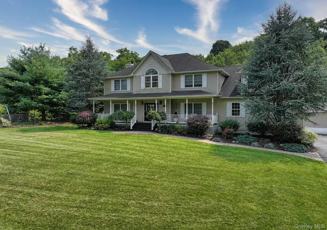 Photo 1 of Single family home for sale at 9 Roselawn Rd, Woodbury, NY 10930 | MLS# 1050809 | Listing updated on 2026-09-17