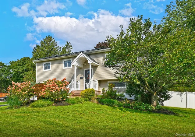 Photo 3 of Single family home for sale at 37 Euclid Ave, Huntington, NY 11746 | MLS# 1051006 | Listing updated on 2026-09-19