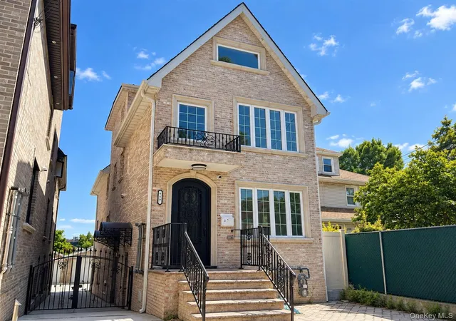 Multi family home for sale at 7-17 College Pl, New York, NY 11356 | MLS# 1051355