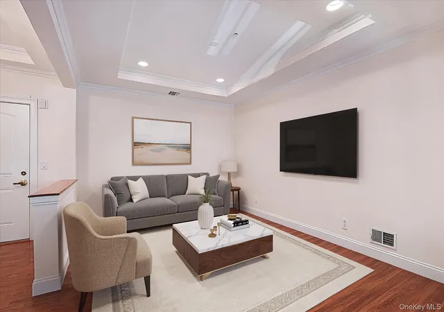 Listing Photo 5 - Condo for sale in building located at 103 Roosevelt Wy, Hempstead, NY 11590