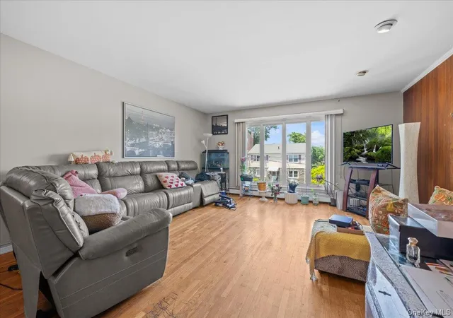 Listing Photo 5 - Condo for sale in building located at 76 Stevens Ave, Yonkers, NY 10704