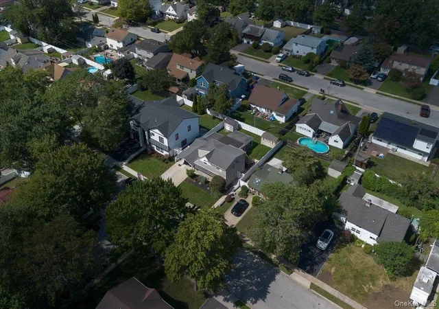 Photo 4 of Single family home for sale at 57 Elbow Ln, Hempstead, NY 11756 | MLS# 1051478 | Listing updated on 2026-09-17