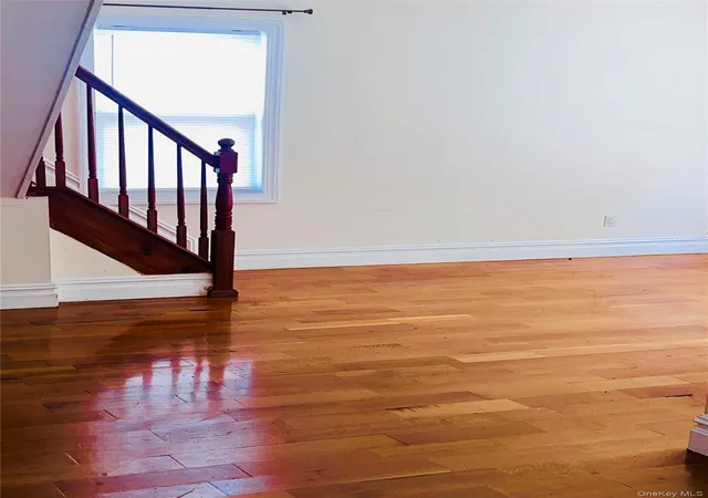 Photo 4 of Single family home for sale at 190-60 111th Avenue, New York, NY 11412 | MLS# 1051688 | Listing updated on 2026-09-23