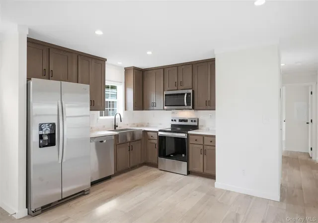 Photo 4 of Manufactured home for sale at 155 Metzger #53, Red Hook, NY 12571 | MLS# 1051739 | Listing updated on 2026-09-17