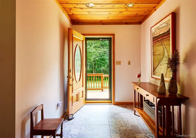 Photo 3 of Single family home for sale at 5 Ross Ln, Deerpark, NY 12780 | MLS# 1051793 | Listing updated on 2026-09-19