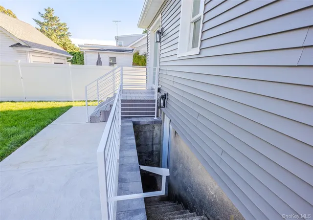 Photo 3 of Single family home for sale at 78 Taft Ave, Hempstead, NY 11563 | MLS# 1051997 | Listing updated on 2026-09-18