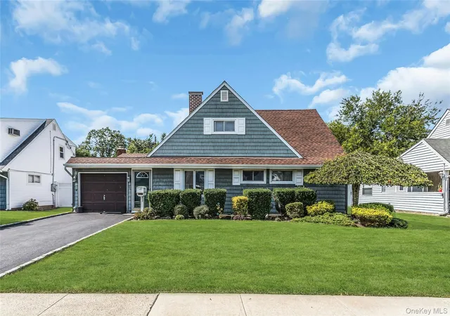 Single family home for sale at 30 Cable, Oyster Bay, NY 11801 | MLS# 1052449