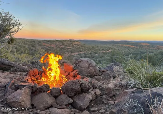 Photo 2 of Land for sale at 44600 N Shadow Rock Trl, Seligman, AZ 86337 | MLS# 1078976 | Listing updated on 2026-09-17