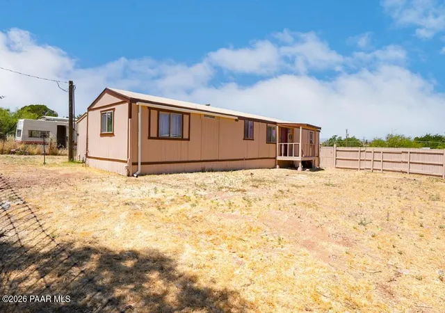Photo 3 of Manufactured home for sale at 20827 E Cedar Dr, Mayer, AZ 86333 | MLS# 1082048 | Listing updated on 2026-09-17