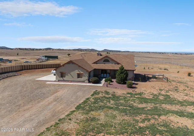 Photo 2 of Single family home for sale at 3600 W Meadow Lake Dr, Chino Valley, AZ 86323 | MLS# 1082475 | Listing updated on 2026-09-18
