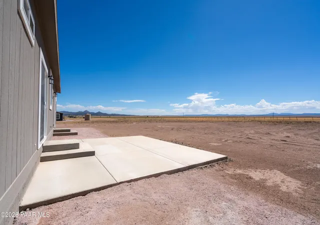Photo 4 of Manufactured home for sale at 26936 N Chicory Way, Paulden, AZ 86334 | MLS# 1083366 | Listing updated on 2026-09-17