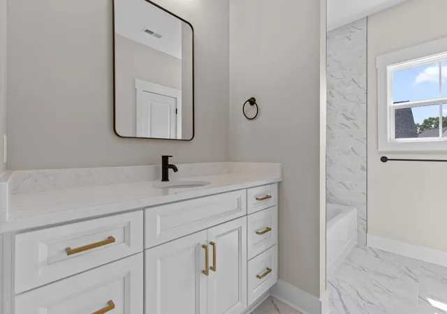 Photo 2 of Single family home for sale at 8112 Sir Oliphant Way, Ooltewah, TN 37363 | MLS# 2884135 | Listing updated on 2026-09-16