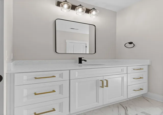 Photo 3 of Single family home for sale at 8112 Sir Oliphant Way, Ooltewah, TN 37363 | MLS# 2884135 | Listing updated on 2026-09-16