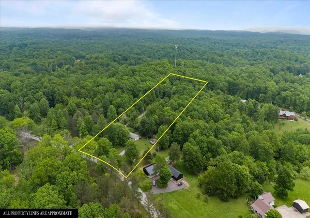 Photo 3 of Manufactured home for sale at 5610 Hargrove Rd, Franklin, TN 37064 | MLS# 2883210 | Listing updated on 2026-09-17