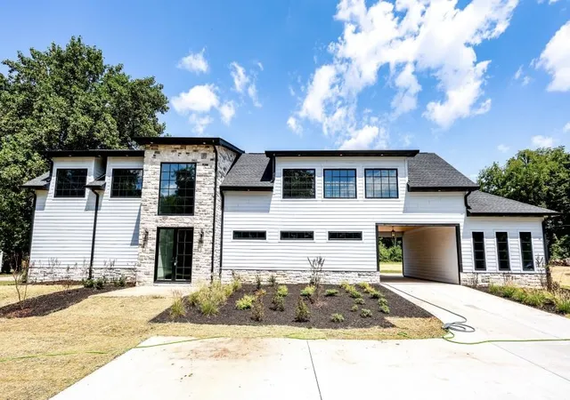 Photo 2 of Single family home for sale at 2025 Nelson Ln, Murfreesboro, TN 37129 | MLS# 2946268 | Listing updated on 2026-10-02