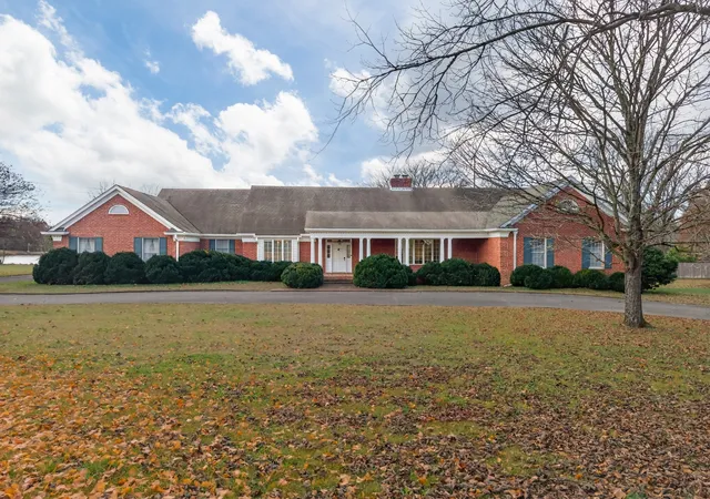 Photo 2 of Single family home for sale at 51 Timberlake Dr, Fayetteville, TN 37334 | MLS# 3049145 | Listing updated on 2026-09-16