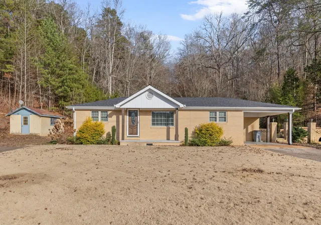 Photo 1 of Single family home for sale at 5685 County Rd 14, Waterloo, AL 35677 | MLS# 3097486 | Listing updated on 2026-09-16